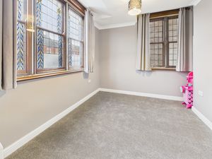 Bedroom- click for photo gallery